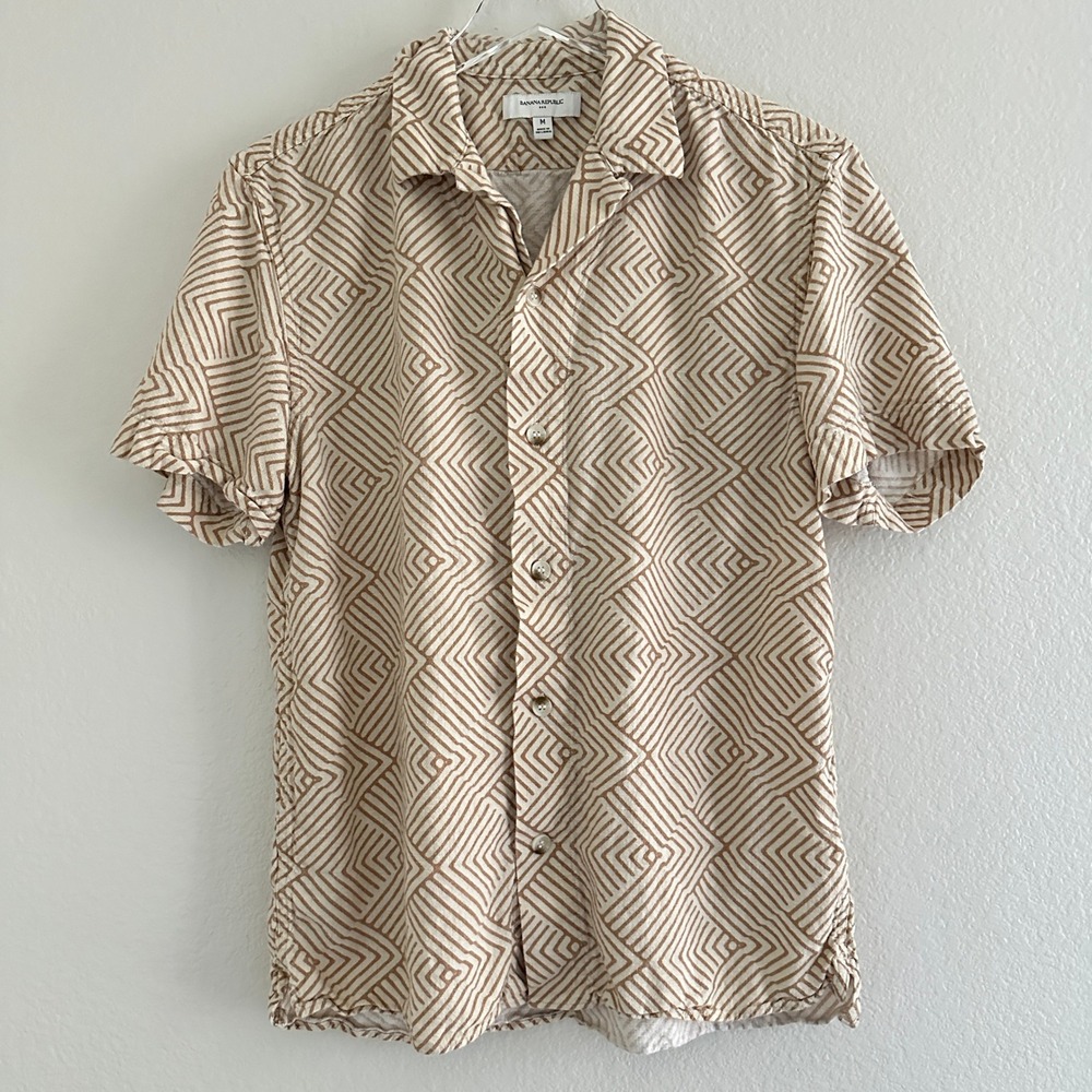 Banana Republic Button Up Shirt Mens M Tan Geometric Linen Blend Short Sleeve